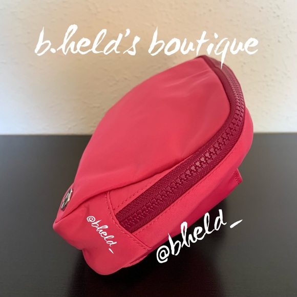 🆕 lululemon Everywhere Belt Bag *Large Version 2L Raspberry Coulis/Wild Berry - Picture 8 of 15